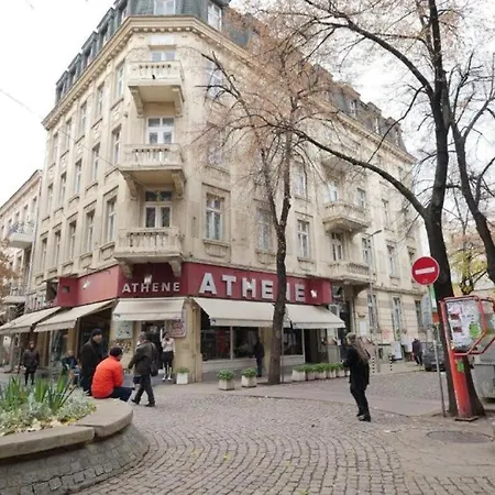 Private In The Center بيت شباب