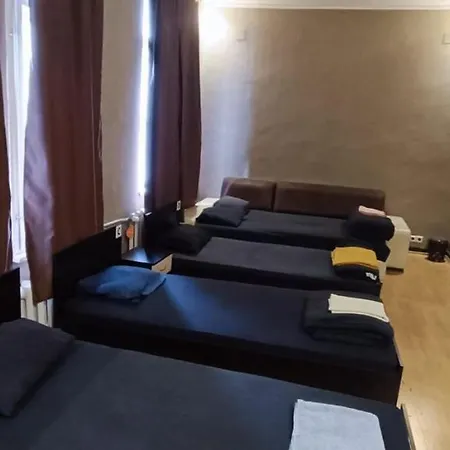 Private In The Center بيت شباب *